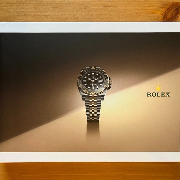 Rolex 2023-2024 coffee table book & Rolex paper bag - Picture 1 of 4